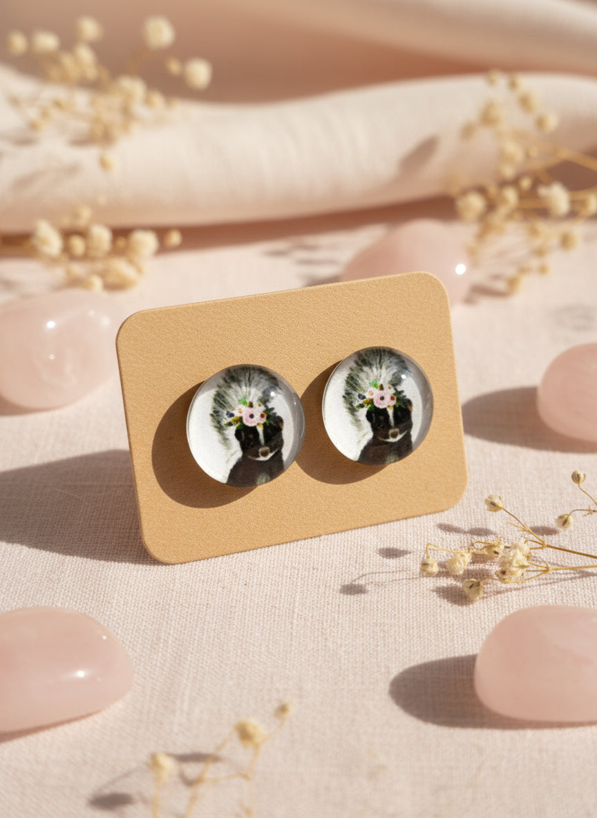 Cabochon Earring with Animal