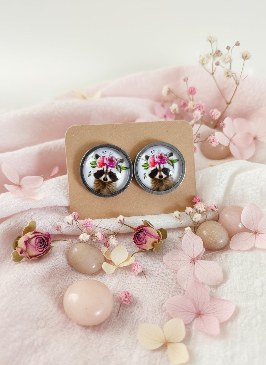 Cabochon Earring with Animal