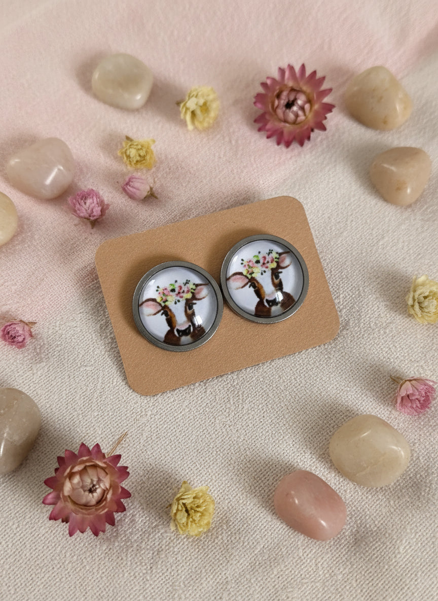 Cabochon Earring with Animal