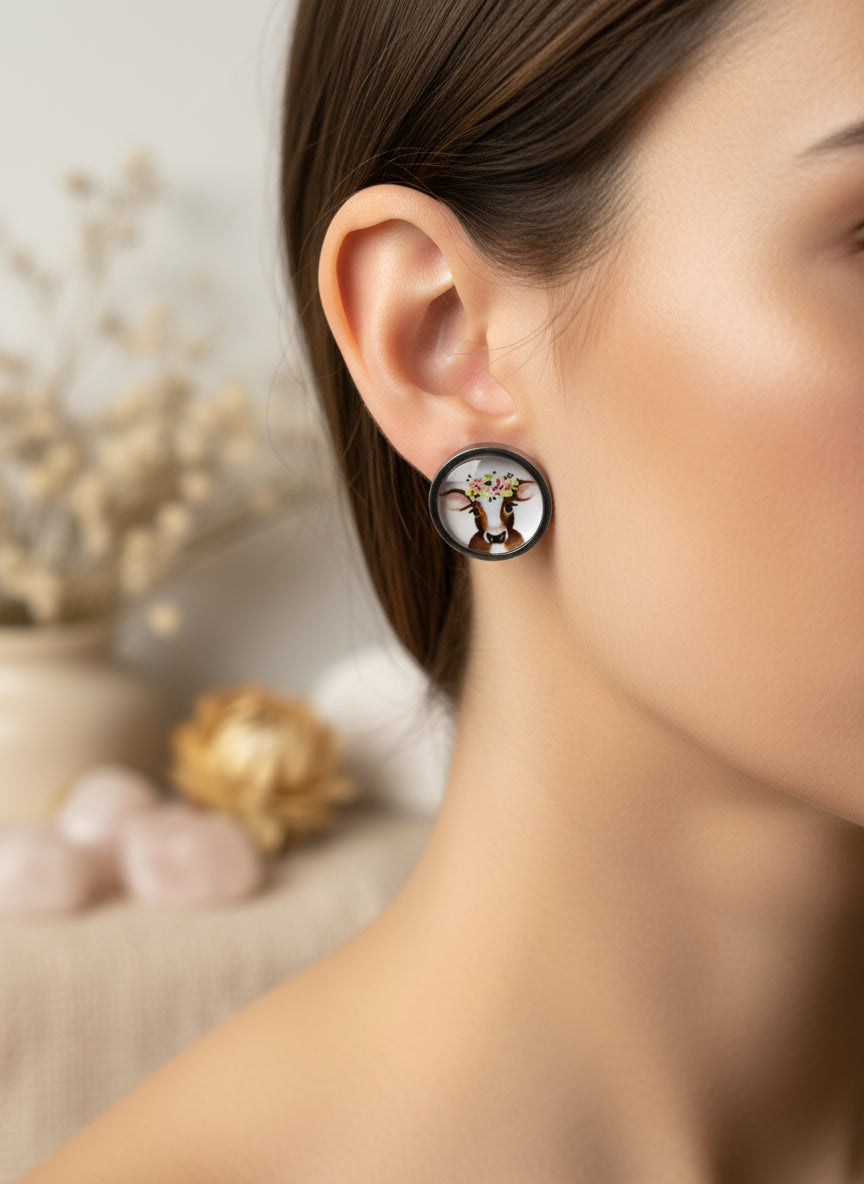 Cabochon Earring with Animal