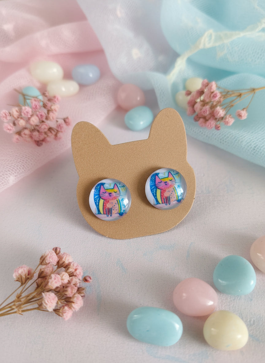Cabochon Earring with Cat