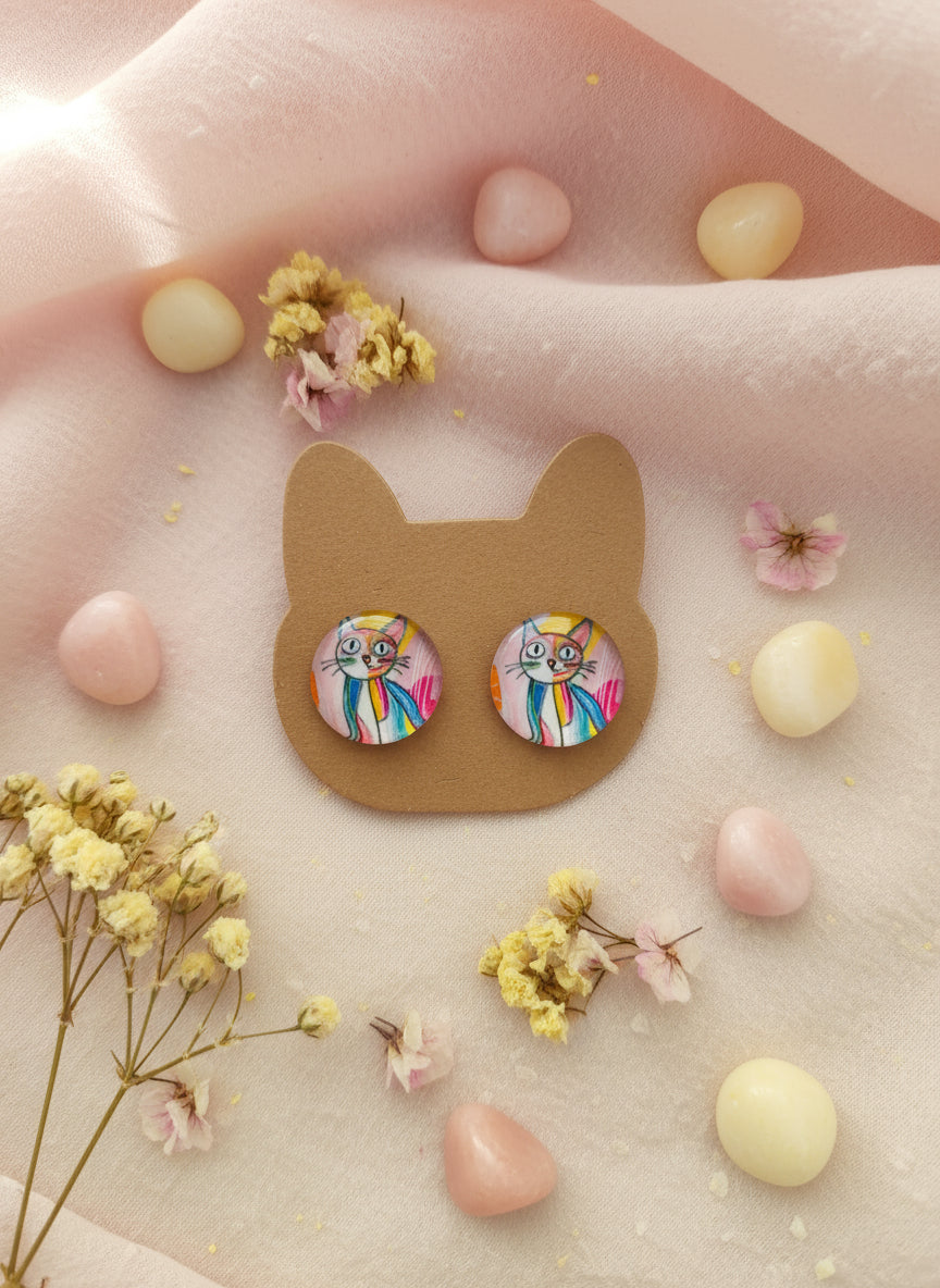 Cabochon Earring with Cat