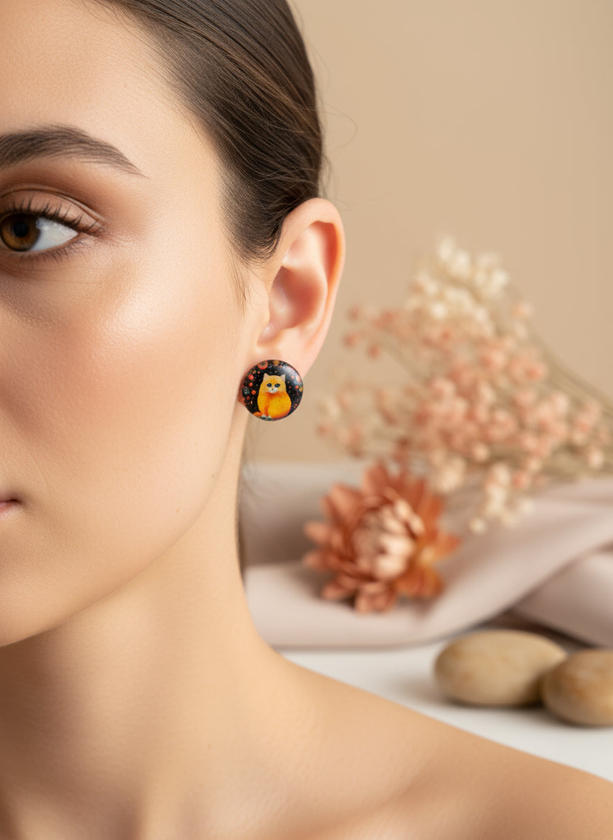Cabochon Earring with Cat