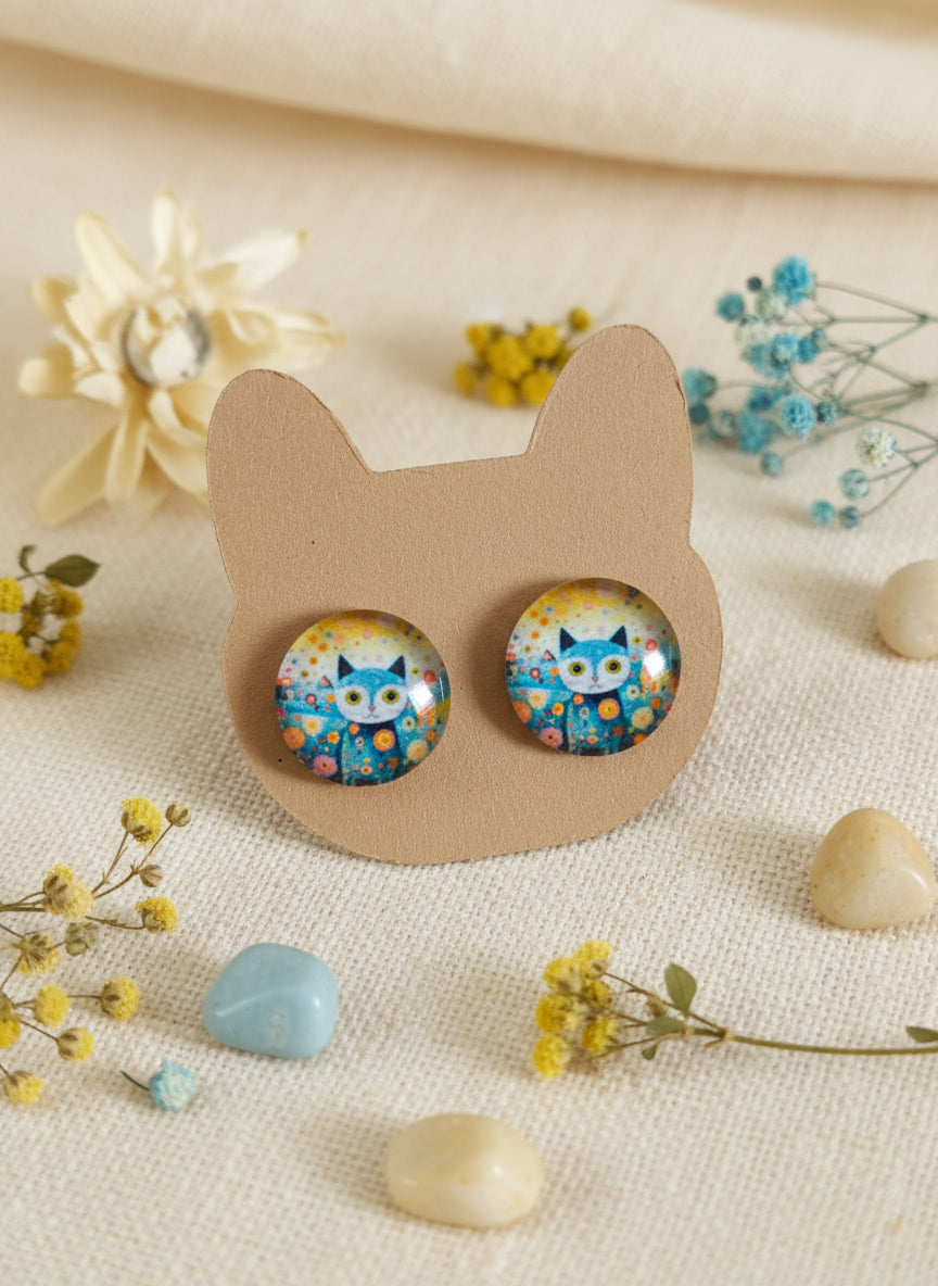 Cabochon Earring with Cat
