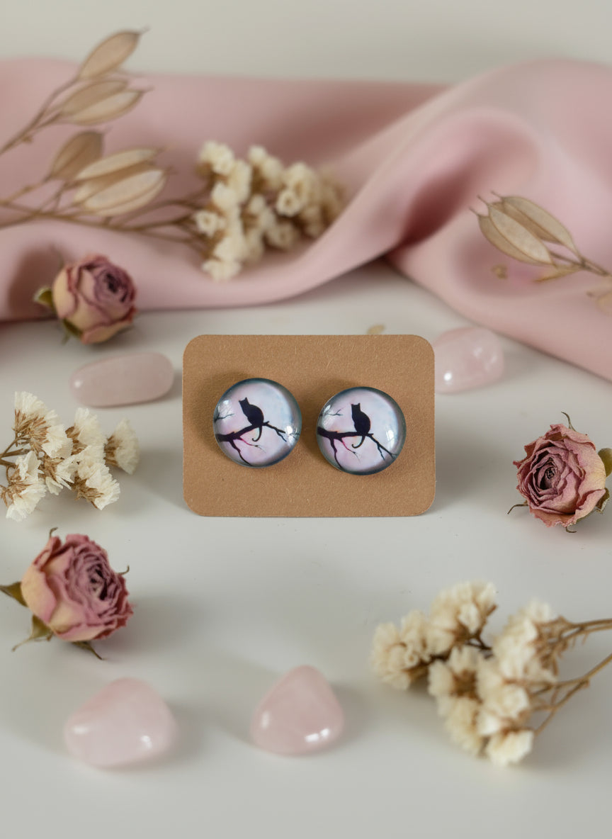 Cabochon Earring with Cat