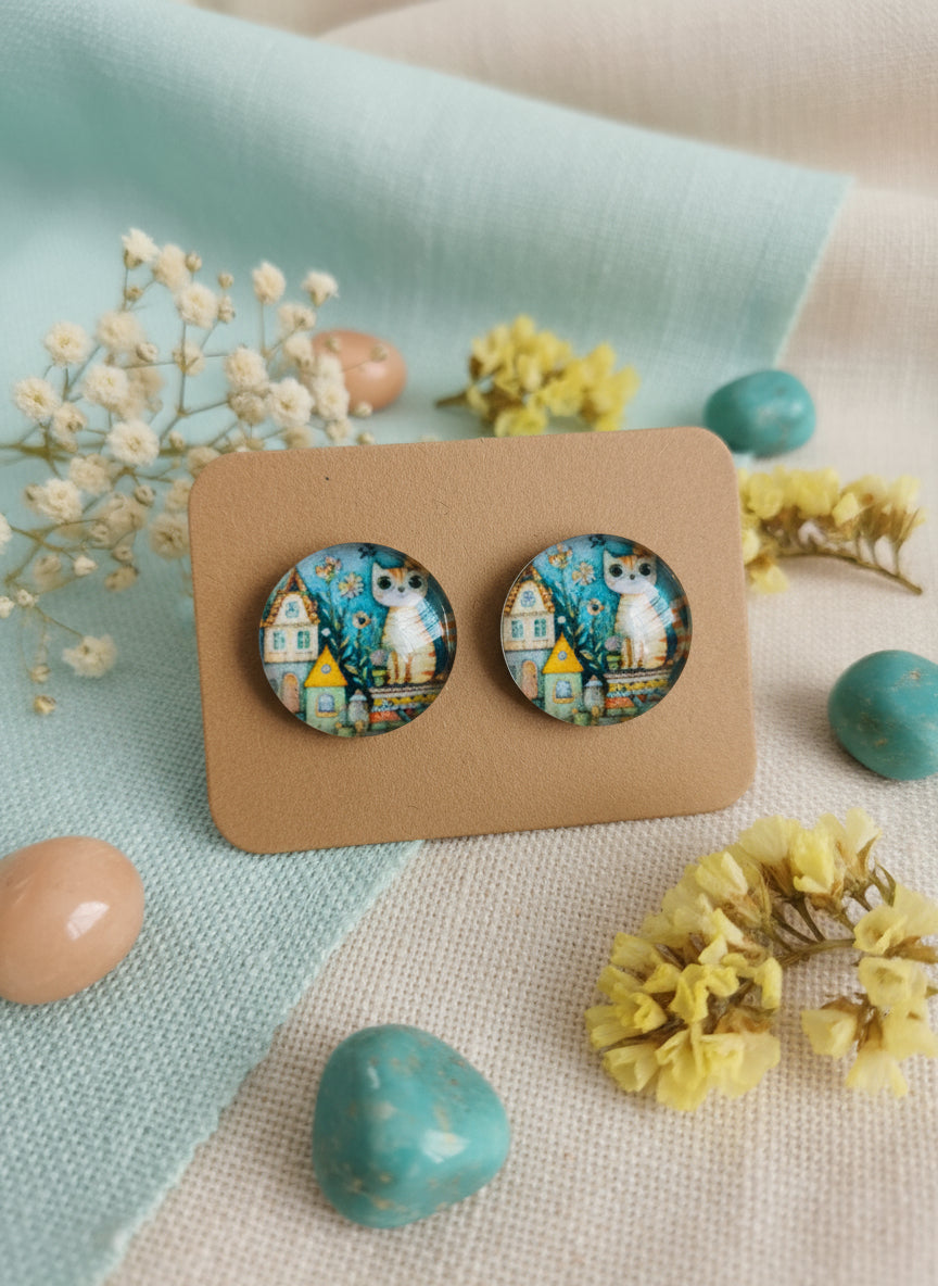 Cabochon Earring with Cat