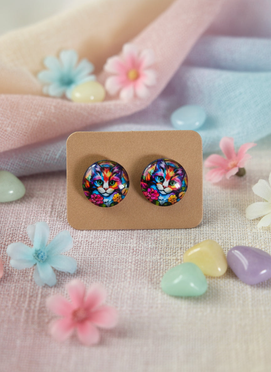 Cabochon Earring with Cat