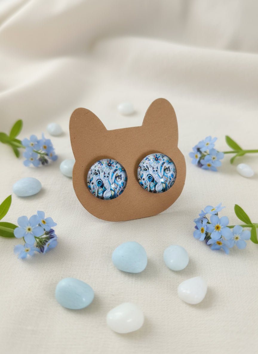 Cabochon Earring with Cat