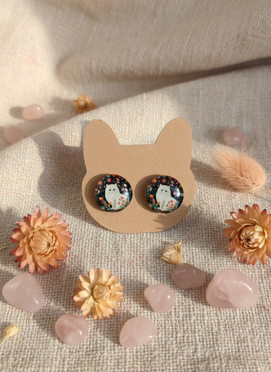 Cabochon Earring with Cat