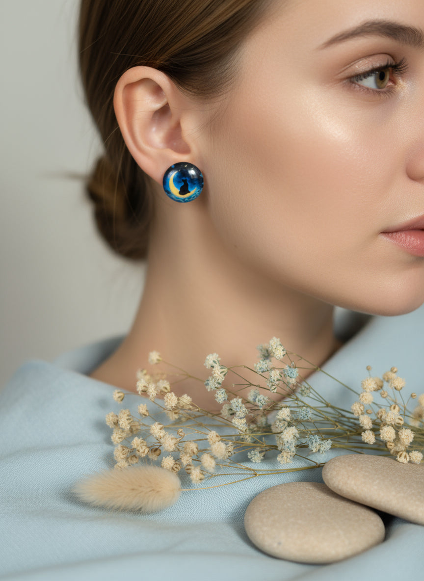 Cabochon Earring with Cat