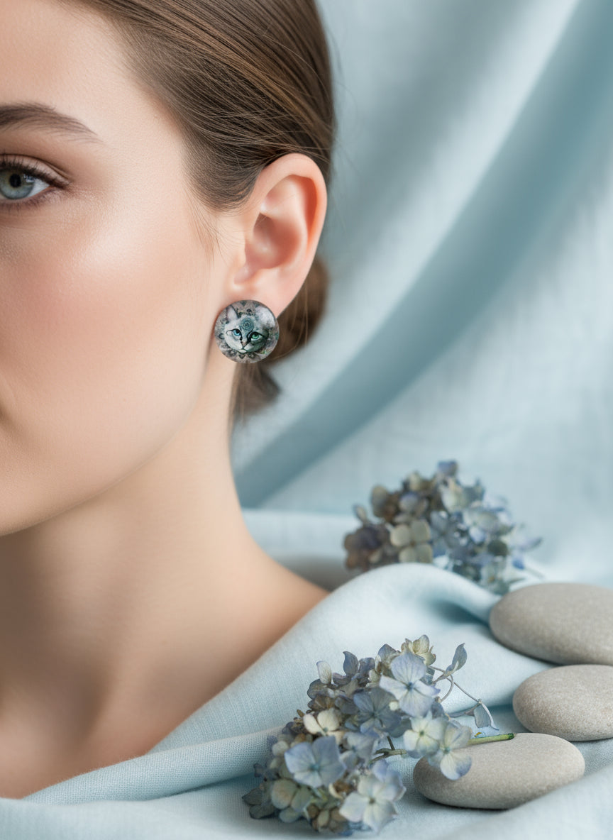 Cabochon Earring with Cat