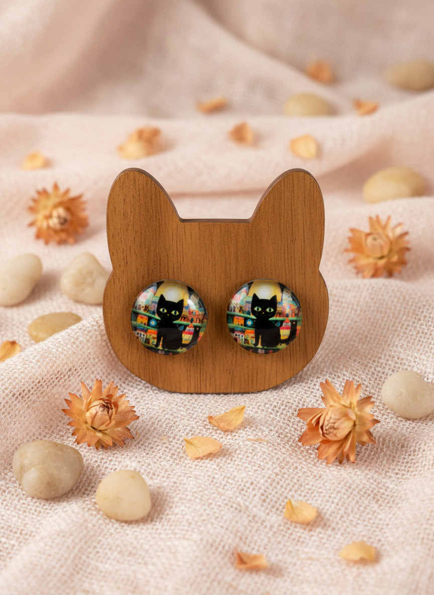 Cabochon Earring with Cat