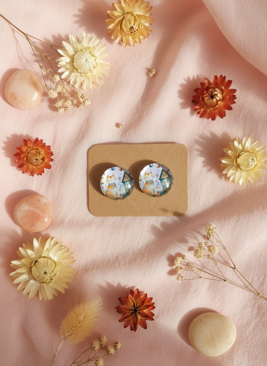 Cabochon Earring with Cat