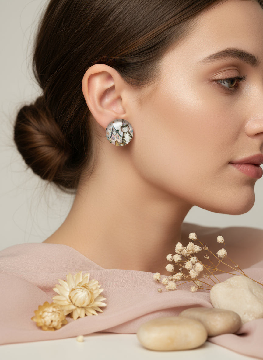 Cabochon Earring with Cat