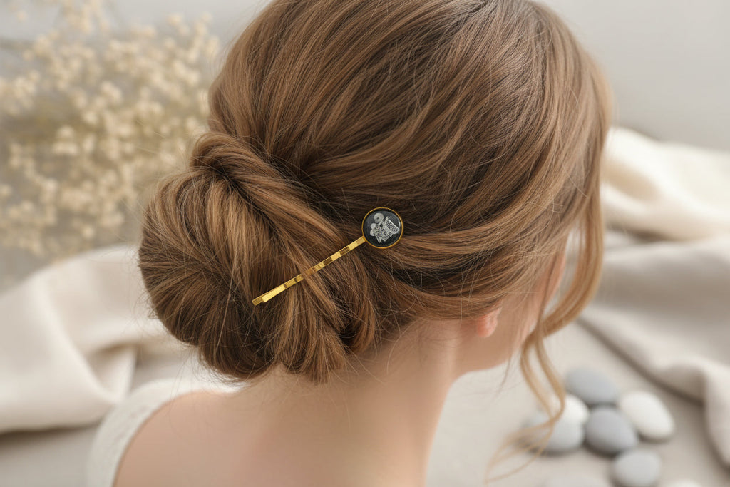 Cabochon Hairpin Skeleton Friends