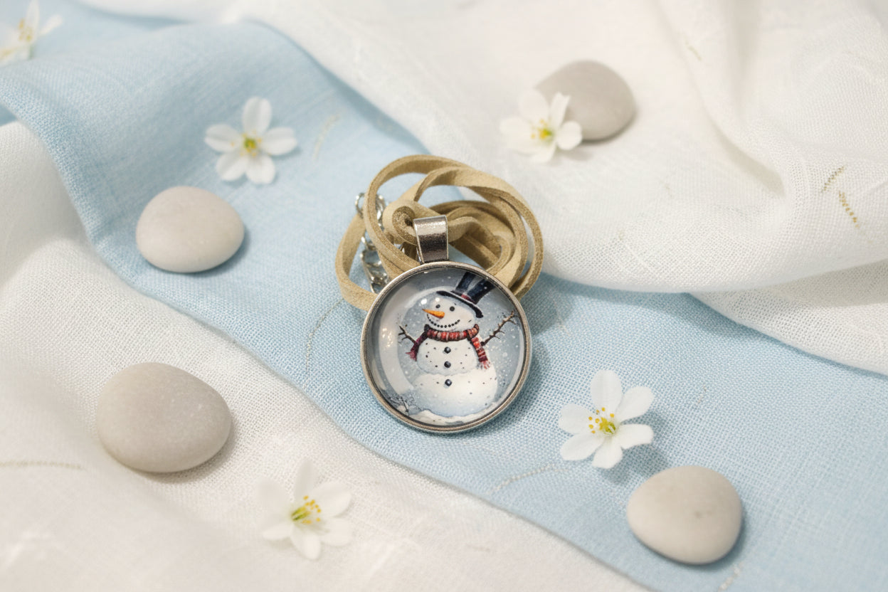 Cabochon Necklace with Snowman