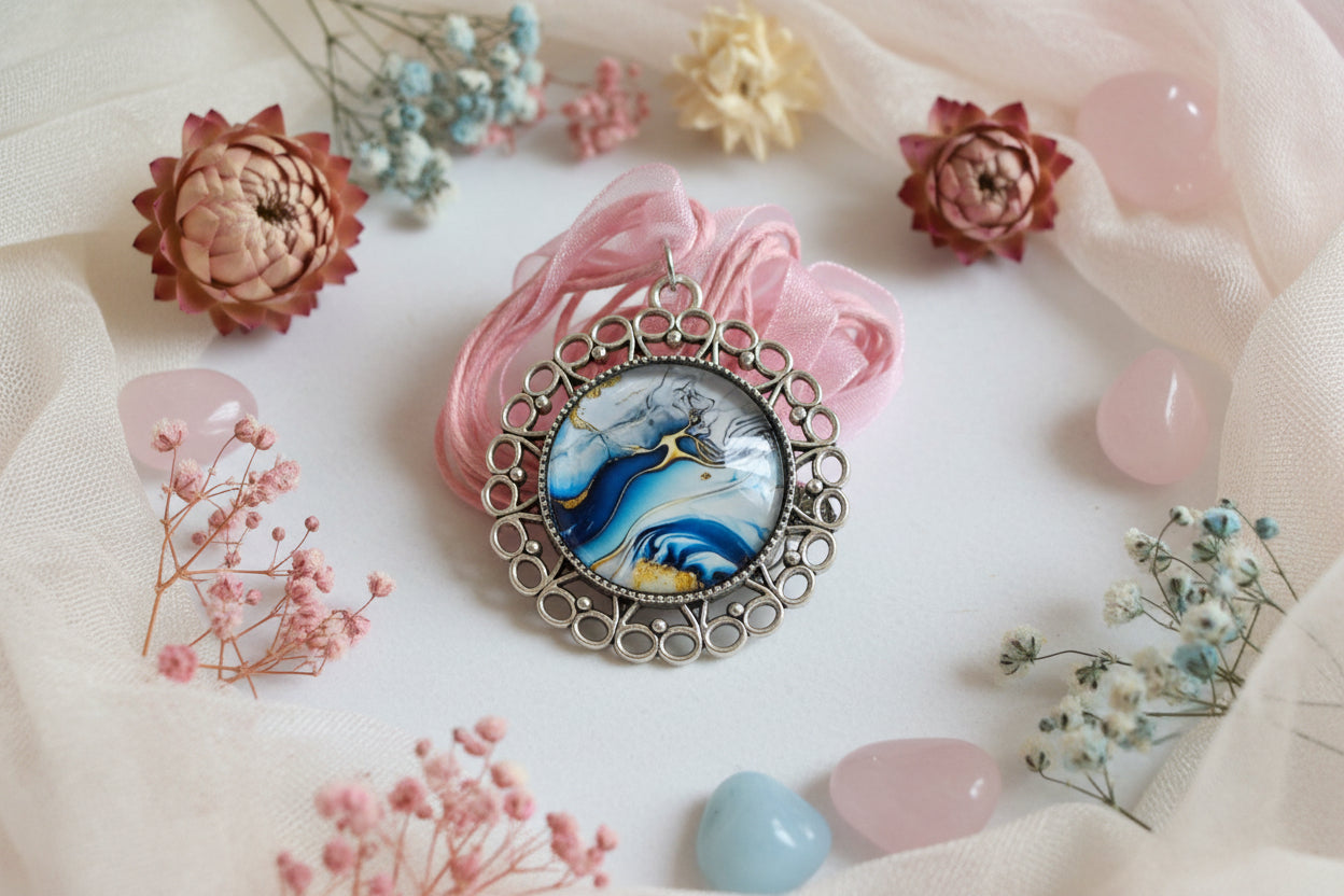 Cabochon Necklace White and Blue