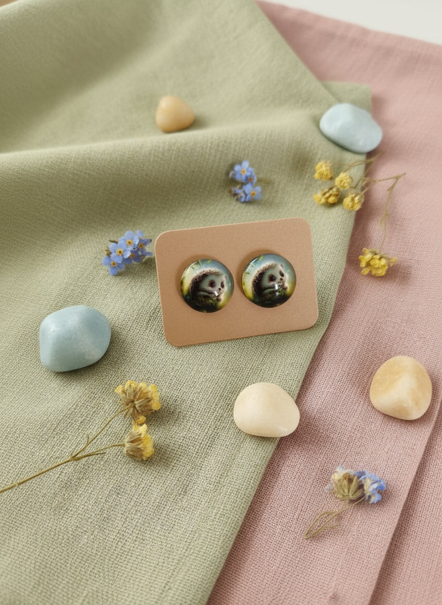 Cabochon Earring with Hedgehog
