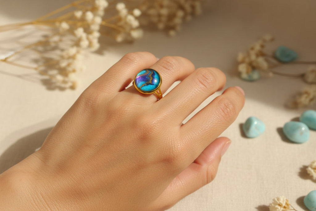 Cabochon Ring Blue Waves