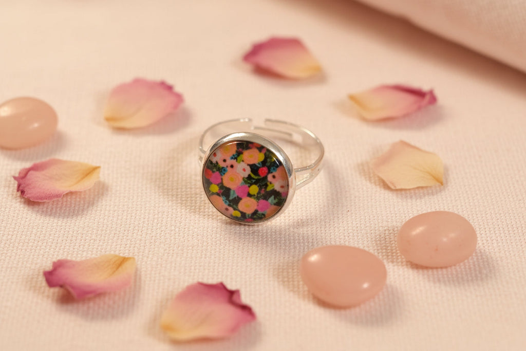 Cabochon Ring Flowers
