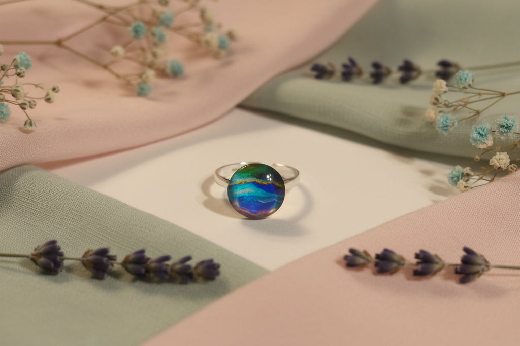 Cabochon Ring Blue Waves