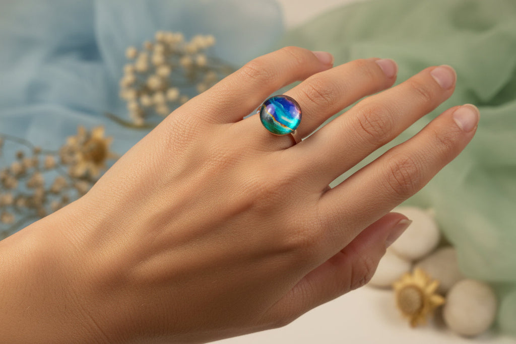 Cabochon Ring Blue Waves