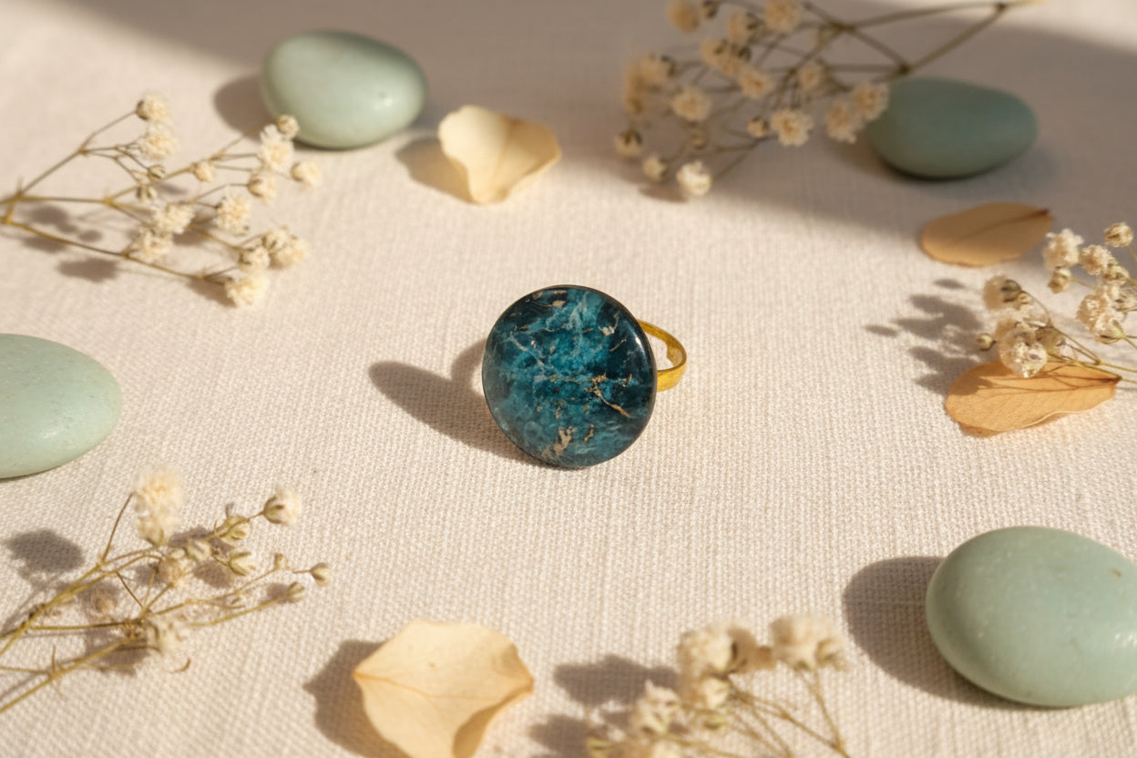 Cabochon Ring Blue