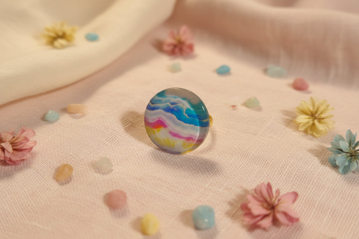 Cabochon Ring Light Colorful Waves