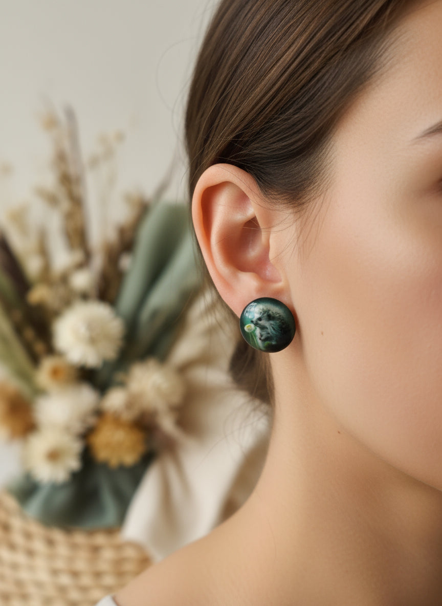 Cabochon Earring with Hedgehog
