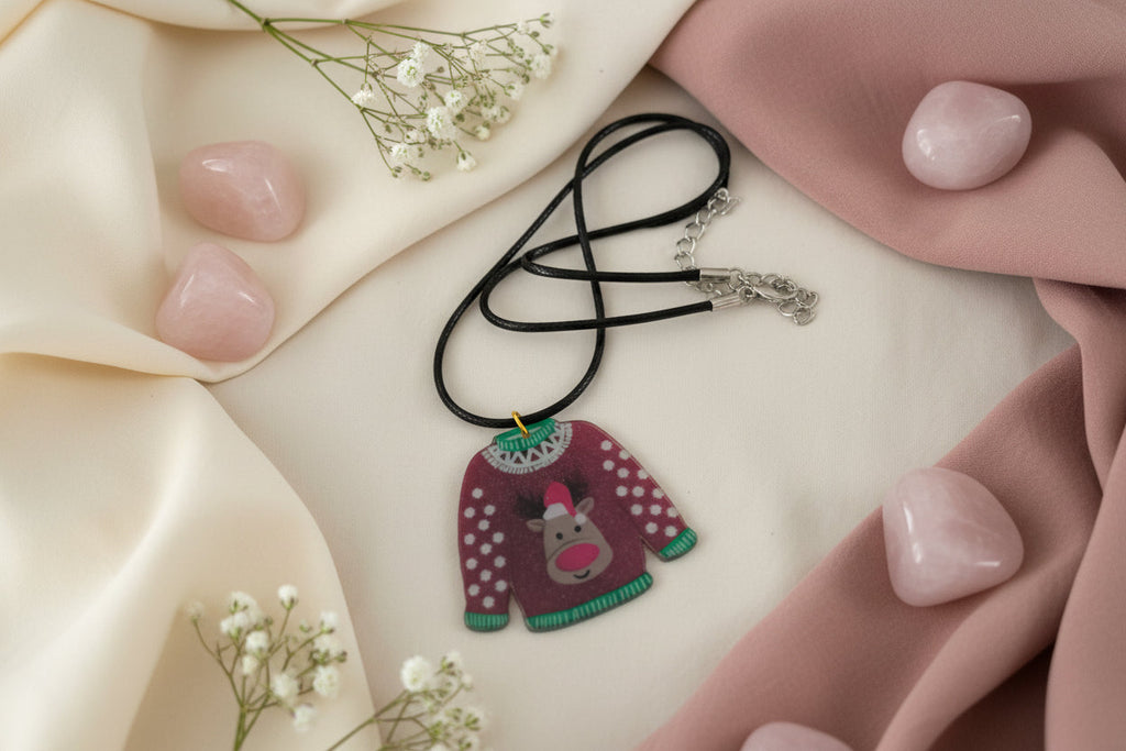 Plastic Necklace Christmas Pullower