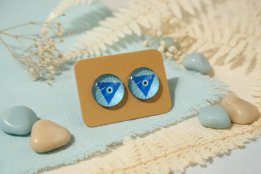 Cabochon Earring Mystical Triangle