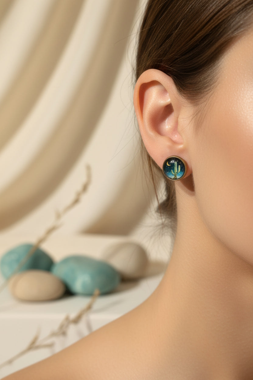Cabochon Earring with Cactus