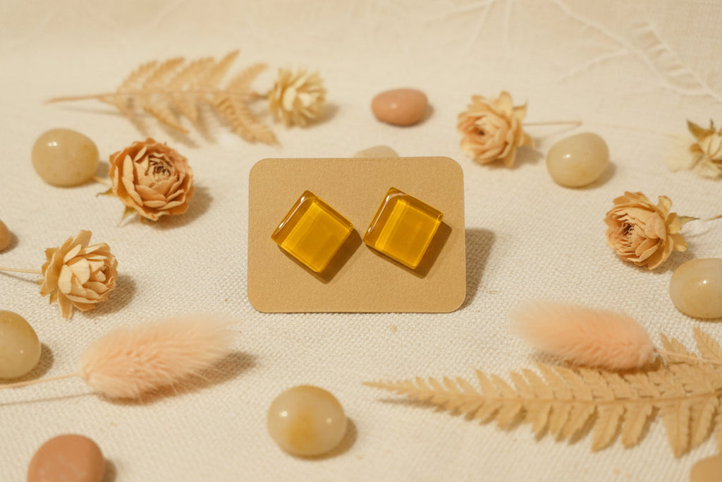 Cabochon Earring Square Orange