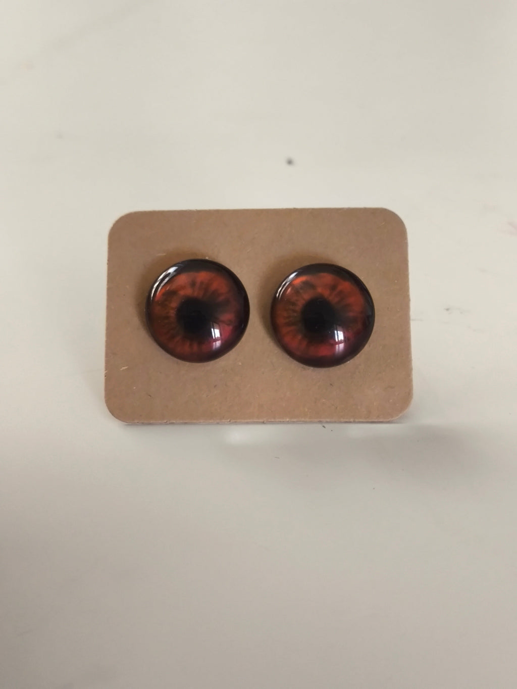 Cabochon Earring with Eye