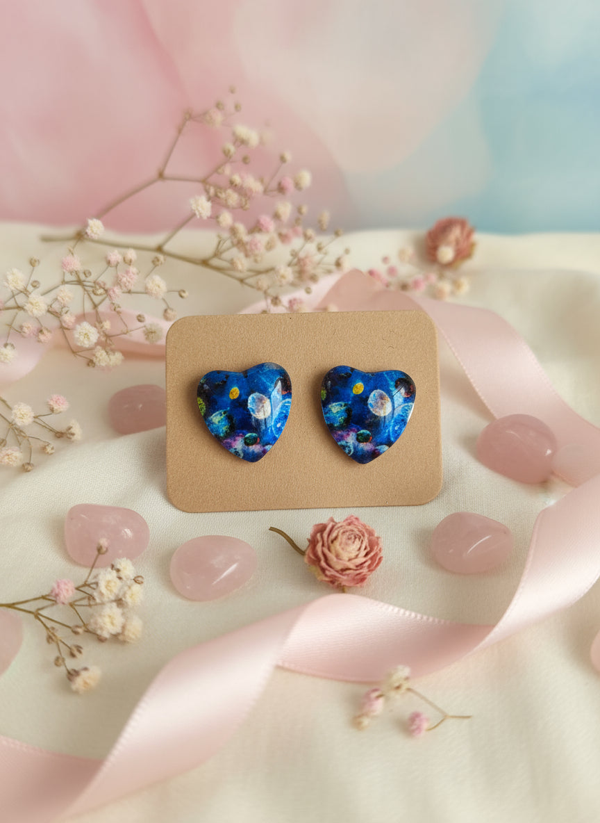 Cabochon Earring with Heart