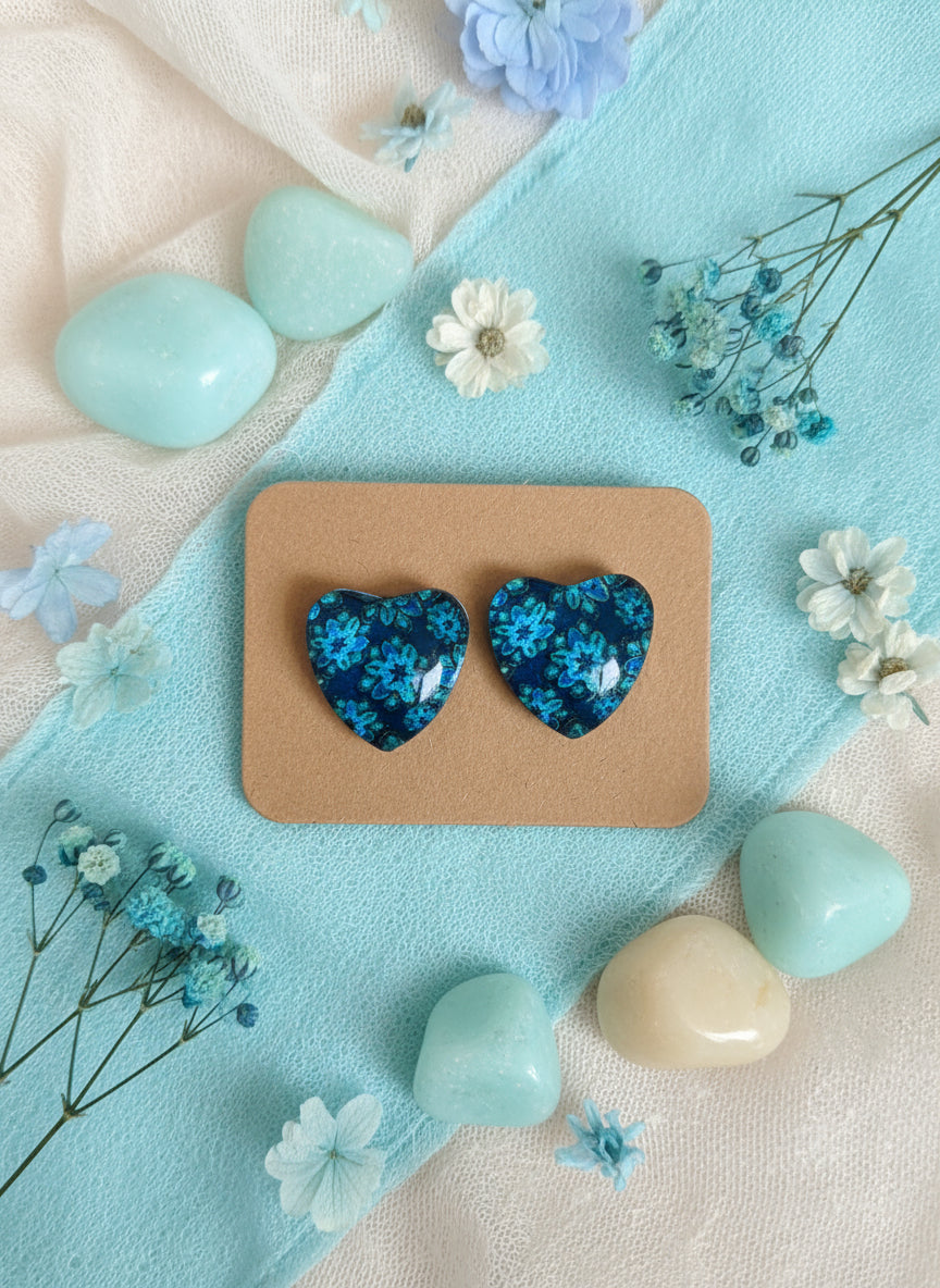 Cabochon Earring with Heart