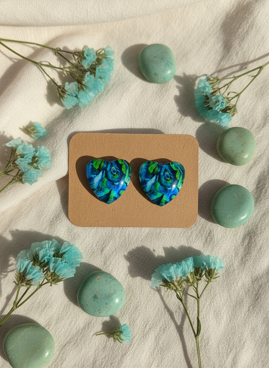 Cabochon Earring with Heart