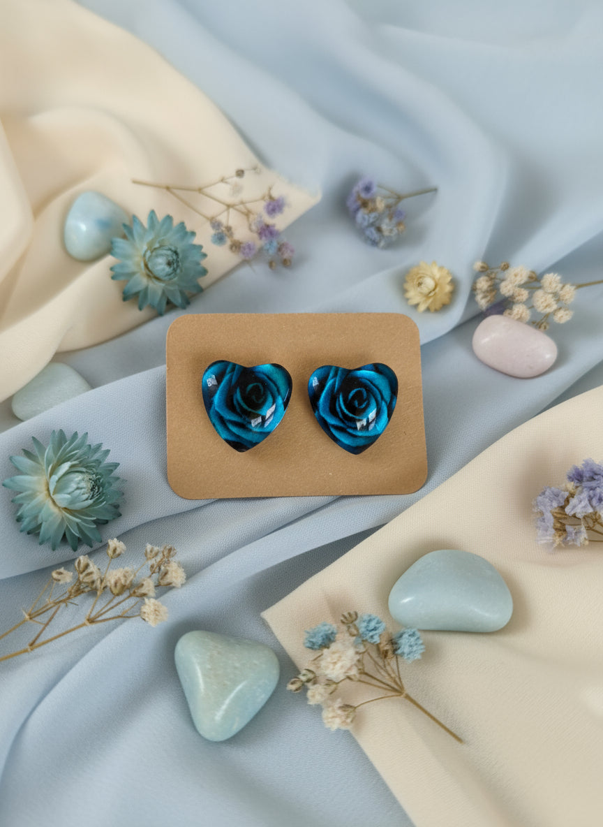 Cabochon Earring with Heart