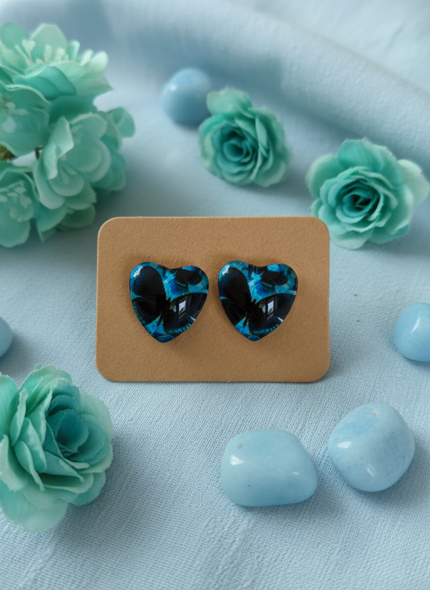 Cabochon Earring with Heart