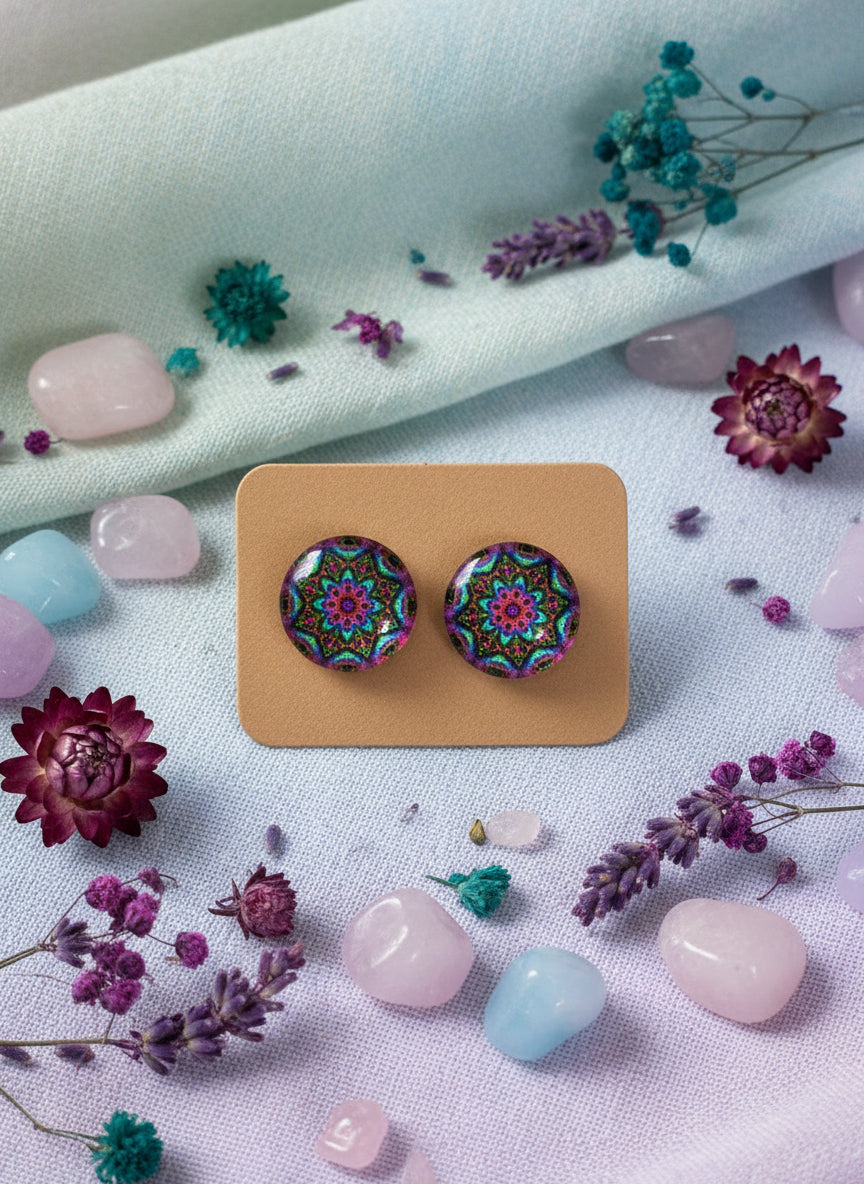 Cabochon Earring with Mandala