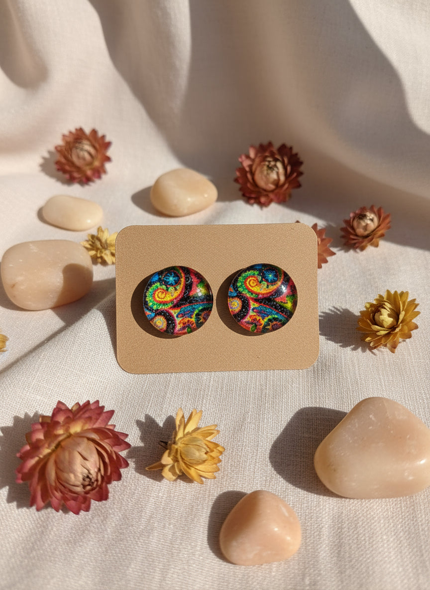 Cabochon Earring with Mandala