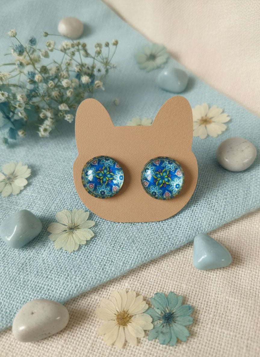 Cabochon Earring with Mandala
