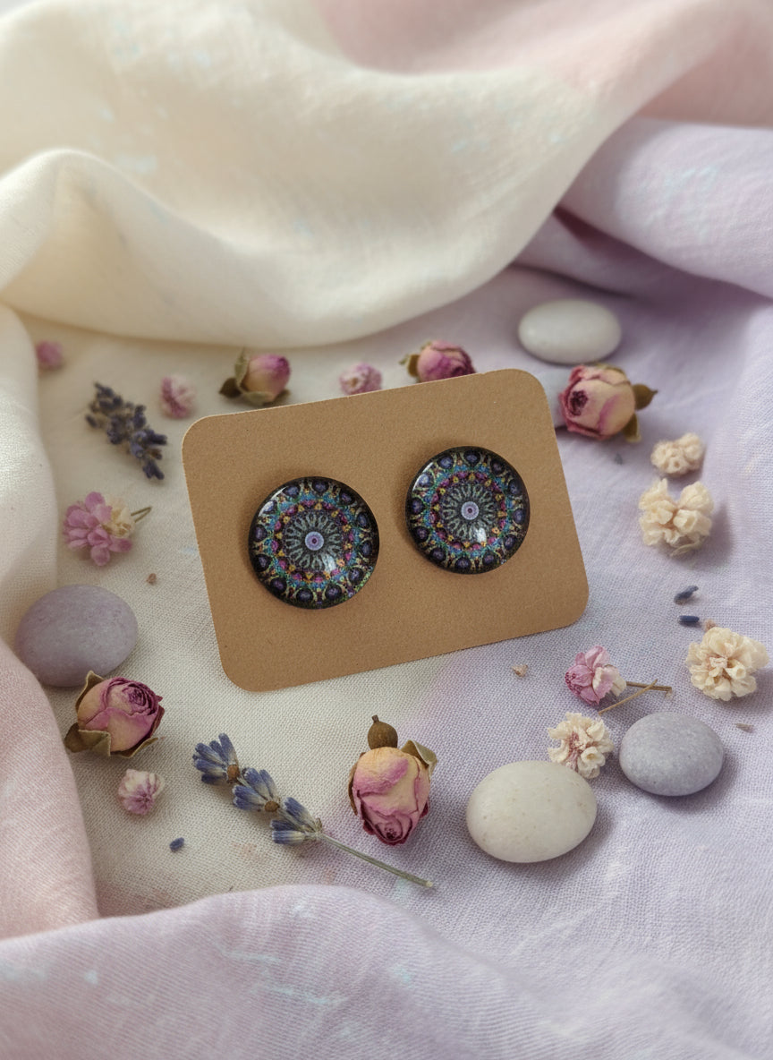 Cabochon Earring with Mandala