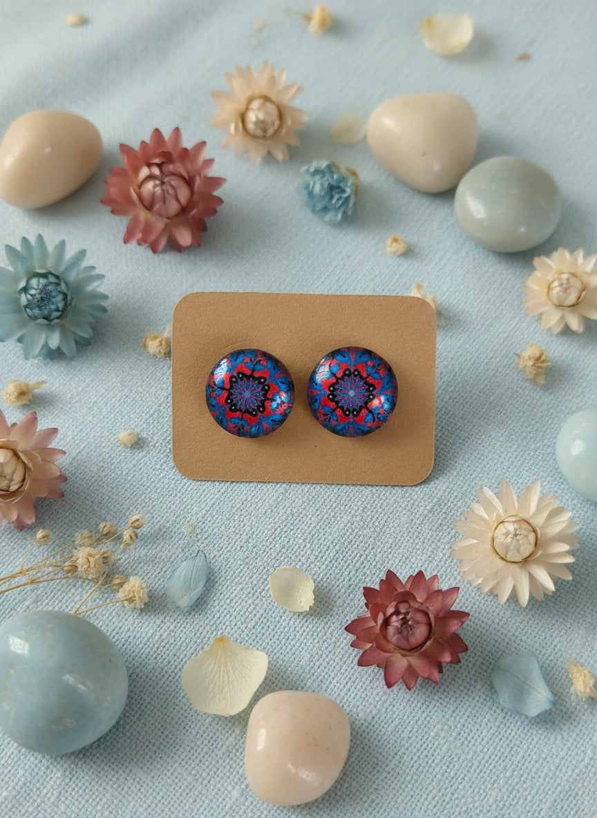 Cabochon Earring with Mandala
