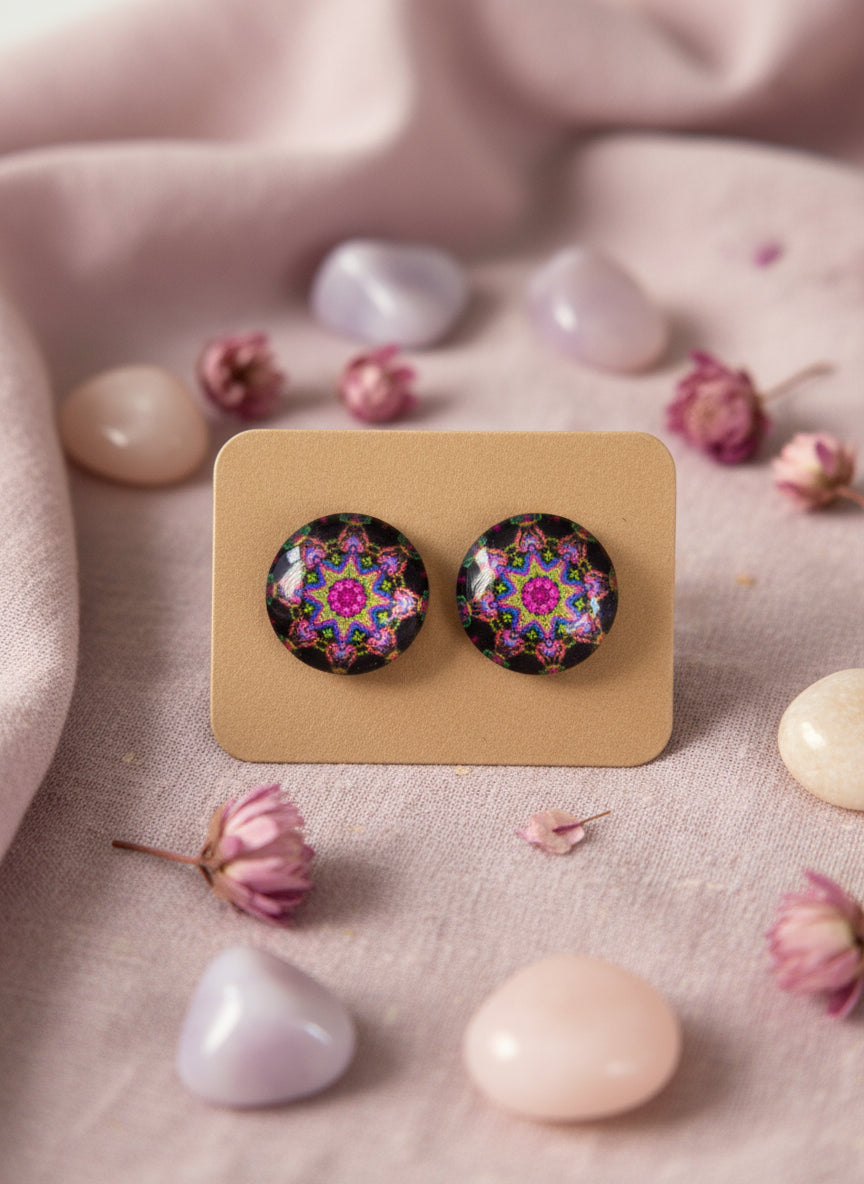 Cabochon Earring with Mandala