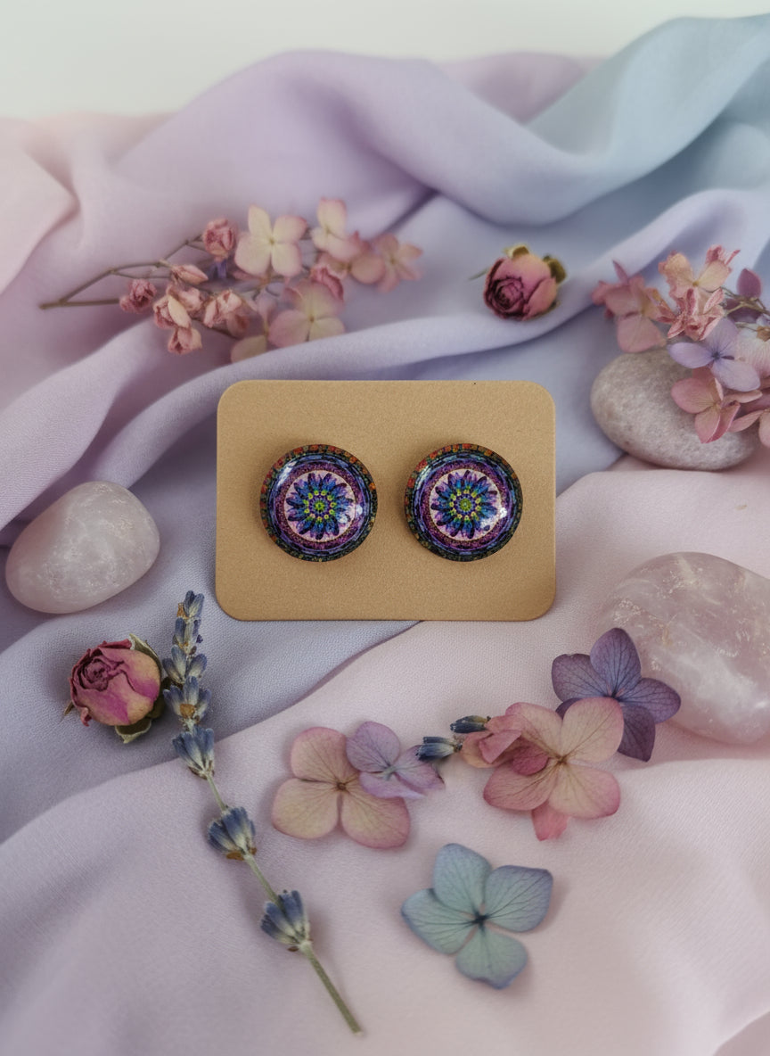 Cabochon Earring with Mandala
