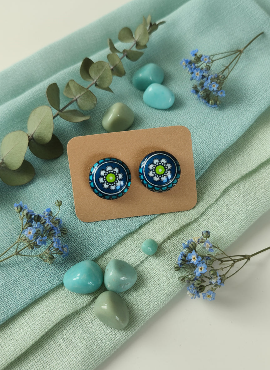 Cabochon Earring with Mandala