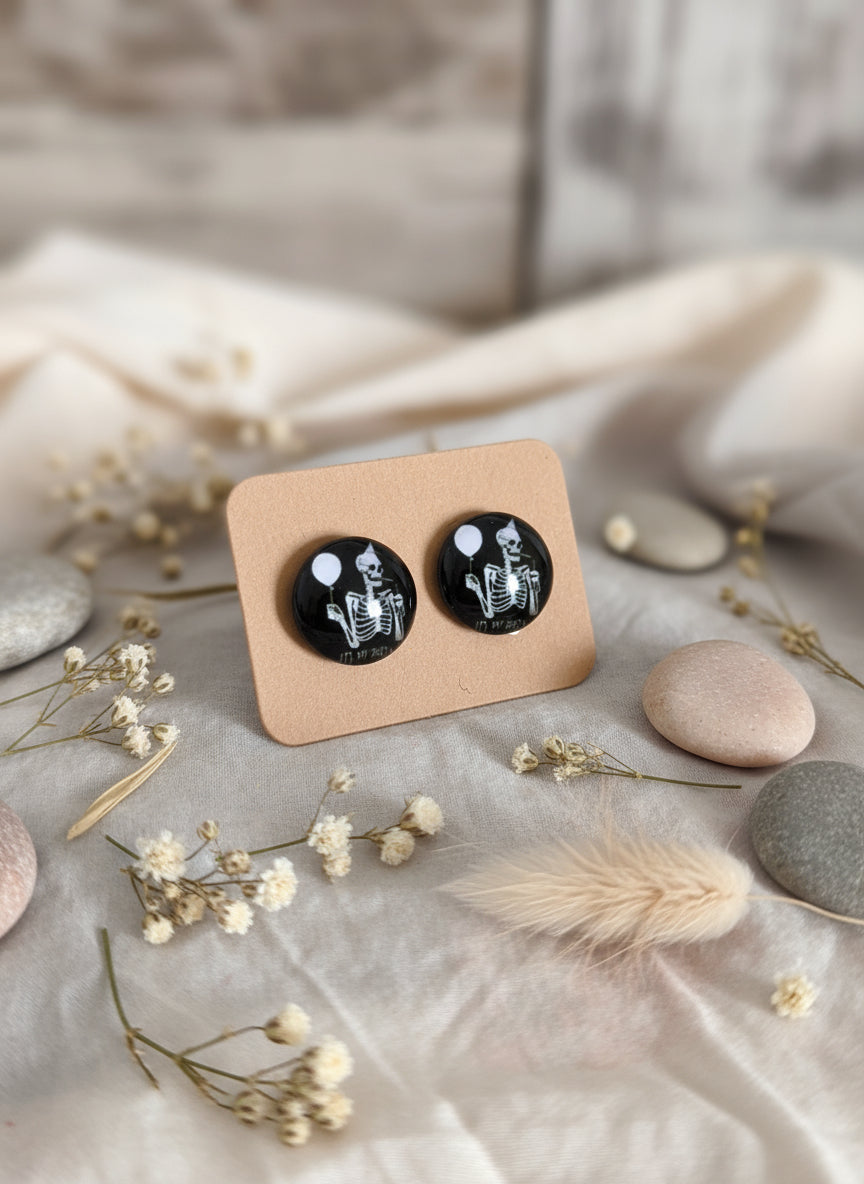 Cabochon Mystical Earring with Skull