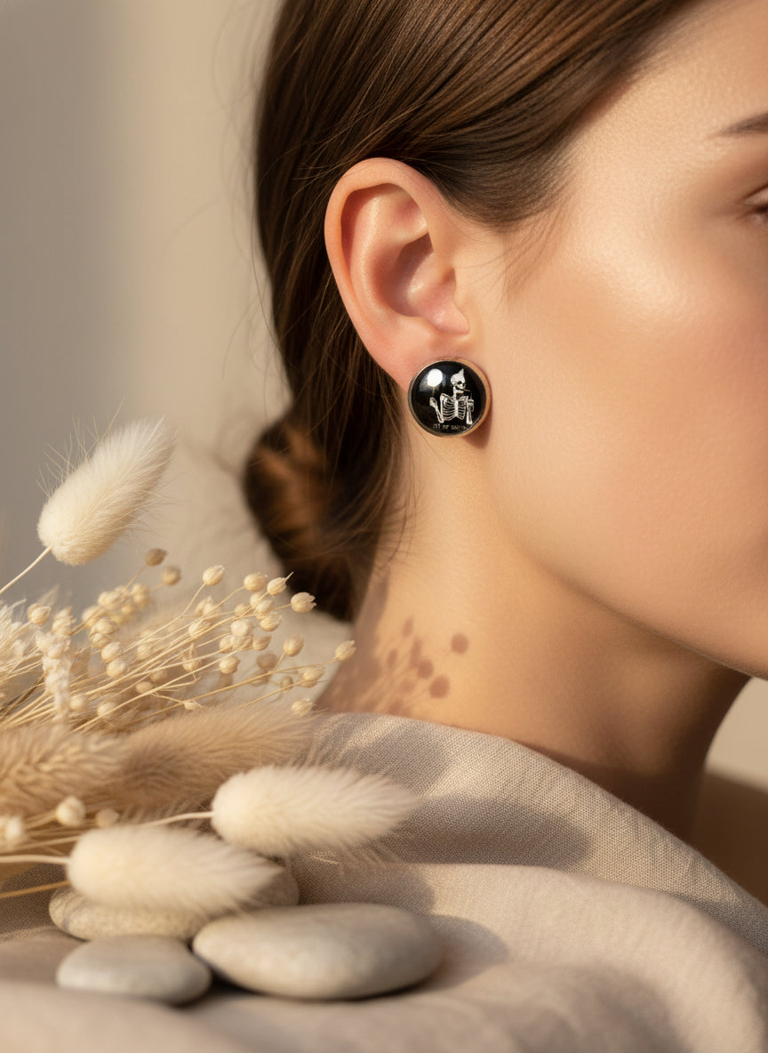 Cabochon Mystical Earring with Skull
