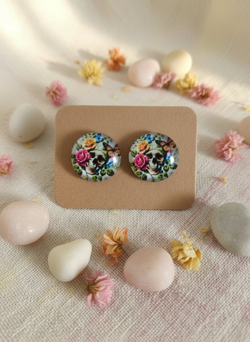 Cabochon Mystical Earring with Skull